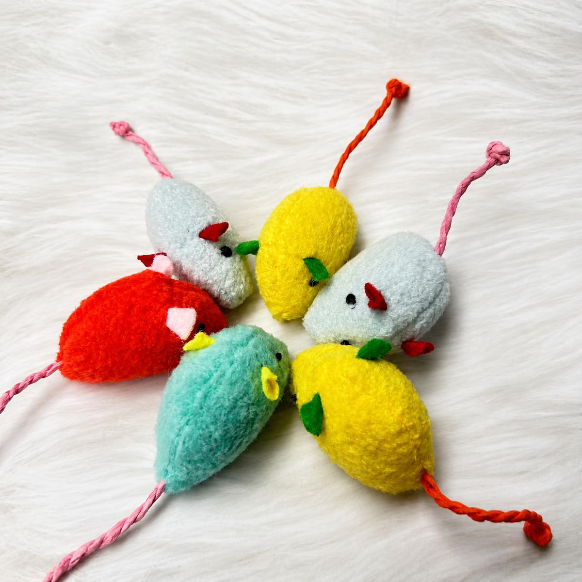 Catnip Mouse Bite Toy – Durabl - detail_004.png